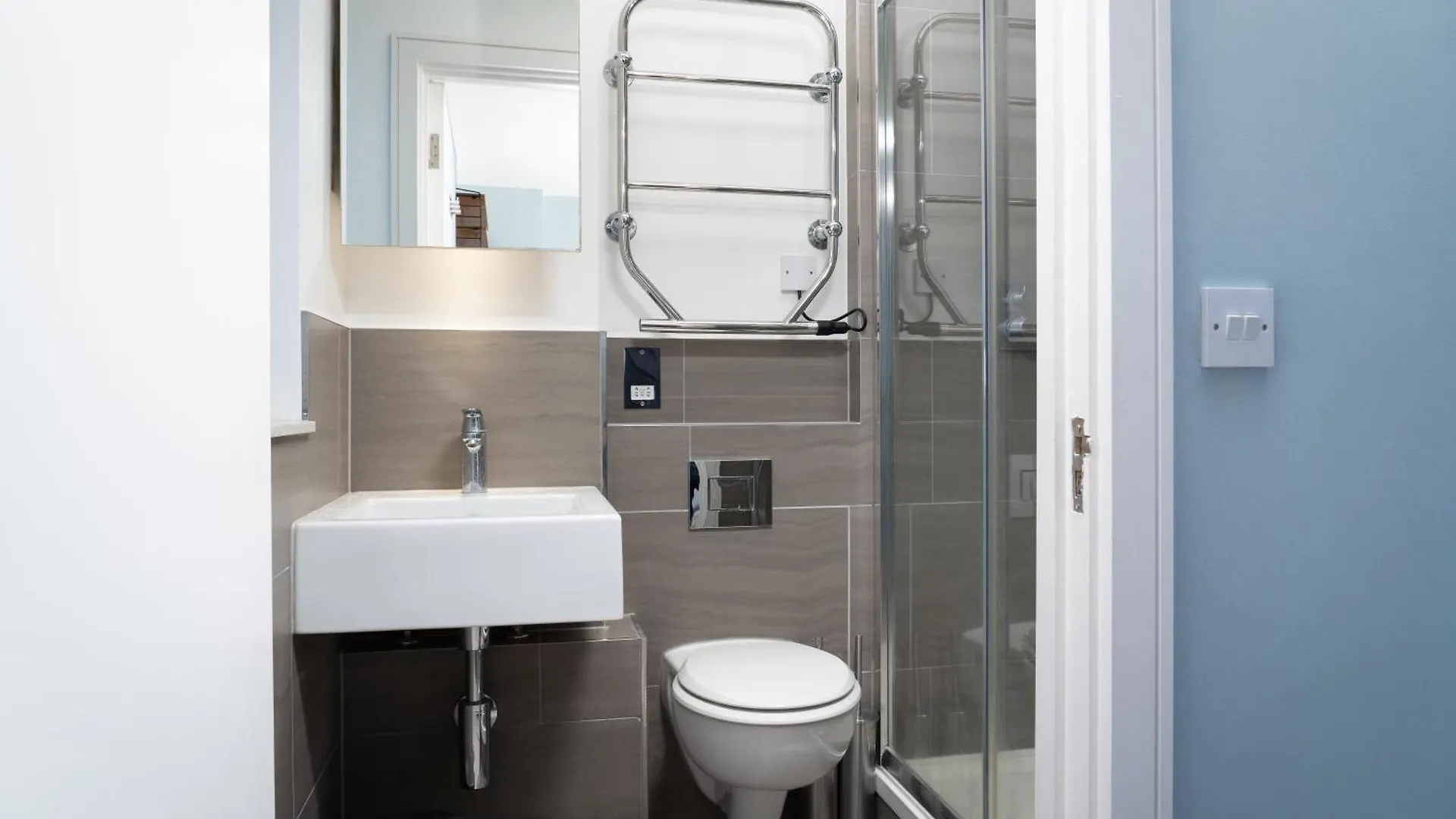 London Bridge Escape - 2 Bed 2 Bath Near Landmarks 0*,