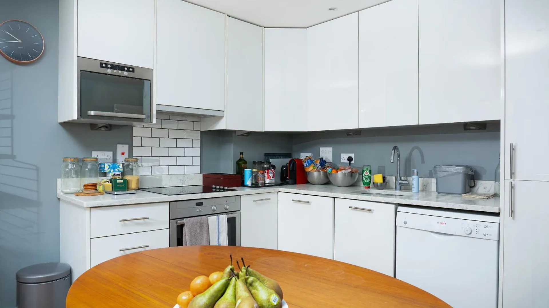 London Bridge Escape - 2 Bed 2 Bath Near Landmarks 아파트